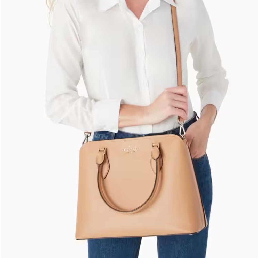 Kate Spade Darcy Large Satchel purse. Hardly used.